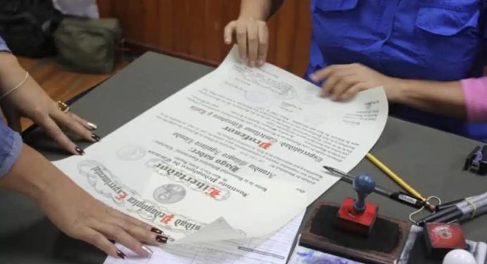 Gobierno desplegará unidad móvil en Monagas para legalizar documentos universitarios
