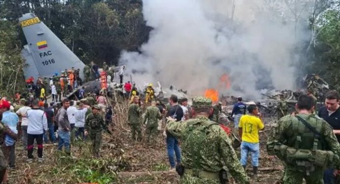Confirman ocho muertos y 83 heridos en accidente de avión militar en Colombia