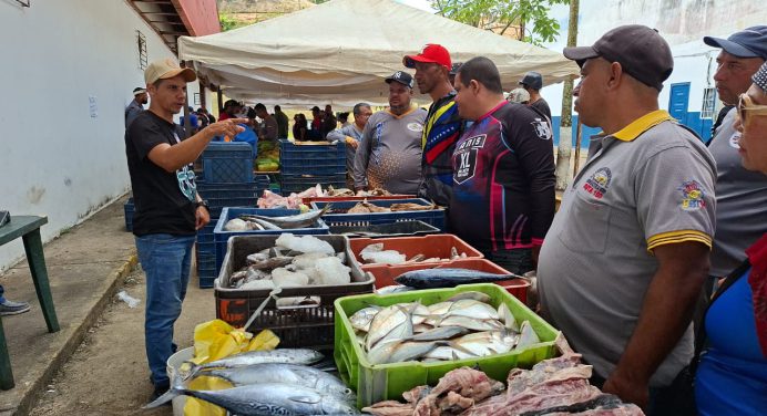 Feria del Cuajao en Transmonagas favorece a más de 2 mil 500 personas