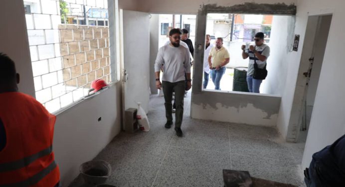 Gobernador Luna supervisa modernización integral de la Clínica Popular Vargas