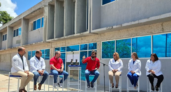 Gobernador Luna avanza en modernización de la Clínica Popular Dr. José María Vargas