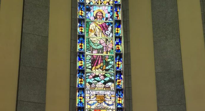 Vitral de San José fue restaurado e instalado en la Catedral de Maturín