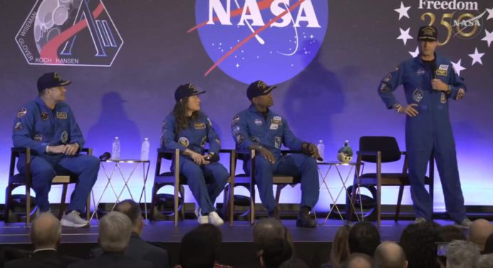 Astronautas de Artemis II destacan su unión y aprecio por la Tierra entre aplausos