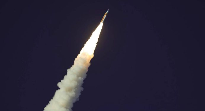 Artemis II supera el récord del Apolo 13 y es la misión tripulada más lejana de la Tierra