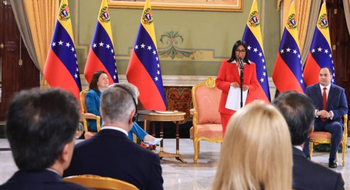 Venezuela firma memorándun de entendimiento con British Petroleum