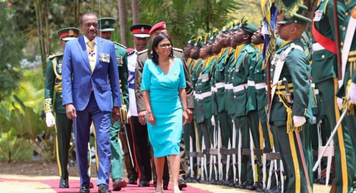 Presidente de Barbados recibe a la presidenta encargada Delcy Rodríguez