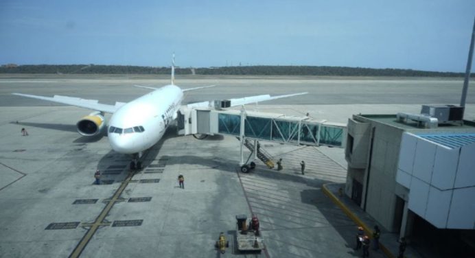 La Misión Vuelta a la Patria retorna al país 320 venezolanos