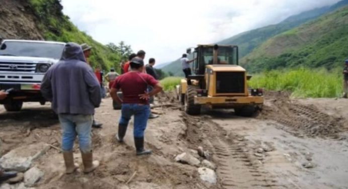 Lluvias constantes en Trujillo afectaron la vialidad de la región