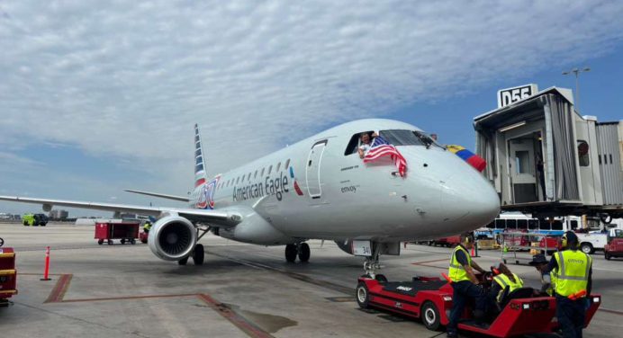 Ministra de transporte: Más aerolíneas reanudarán vuelos comerciales con Venezuela