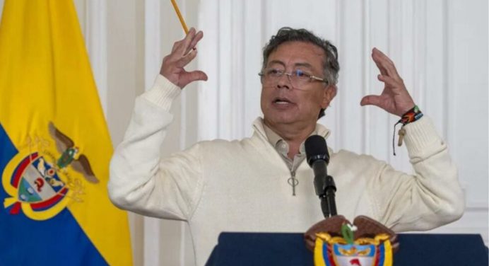 Petro convoca a marchar el 1 de mayo por el alza de tasas de interés y una constituyente