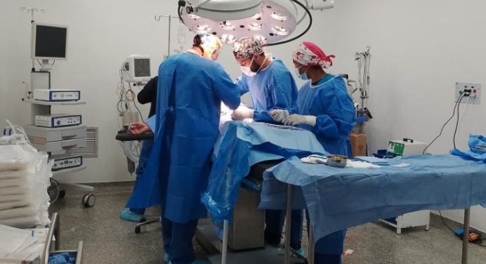 MinSalud realiza plan quirúrgico en Aguasay y Santa Bárbara
