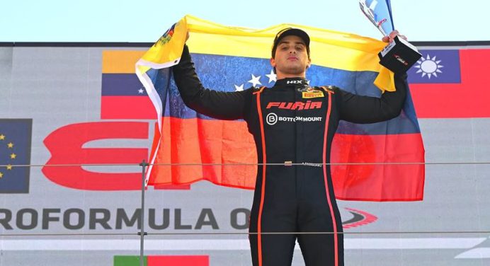 Monaguense Alessandro Famularo conquista la segunda carrera de la Eurofórmula en Portugal