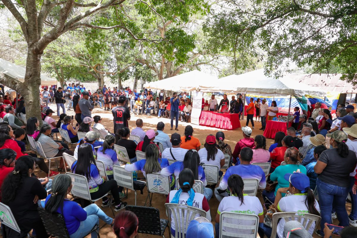 En Monagas comuna "Caribes del Turimiquire" celebra 20 años de la Ley de Consejos Comunales 2 areo2