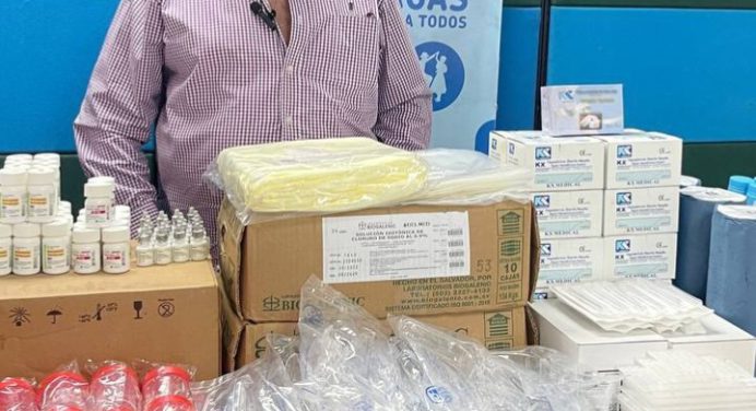 Entregan insumos médicos a consultorios populares de Aribí y Río Chiquito