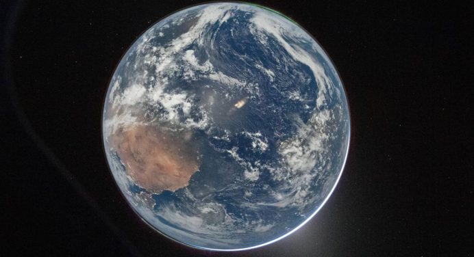 NASA publica primeras fotos de la Tierra logradas por la misión Artemis II