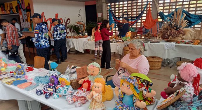 Con más de mil visitas cierra Expoventa artesanal «Monagas te quiero»