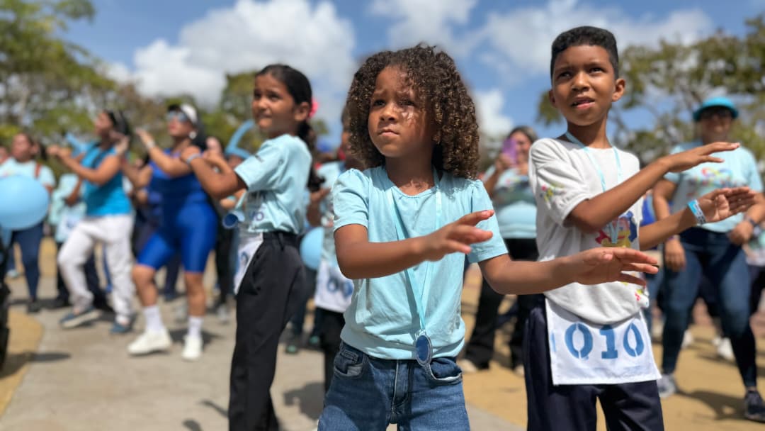 Alcaldía de Maturín realizó caminata azul para la concienciación sobre el autismo 4 azul4