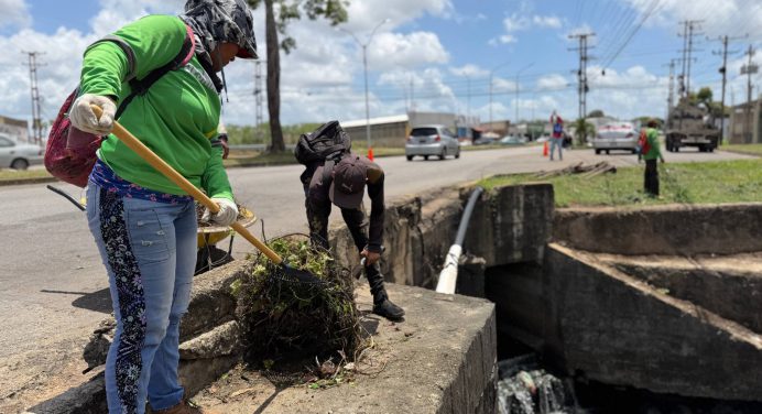 Alcaldía de Maturín ejecuta limpieza y saneamiento del caño Guarapiche II