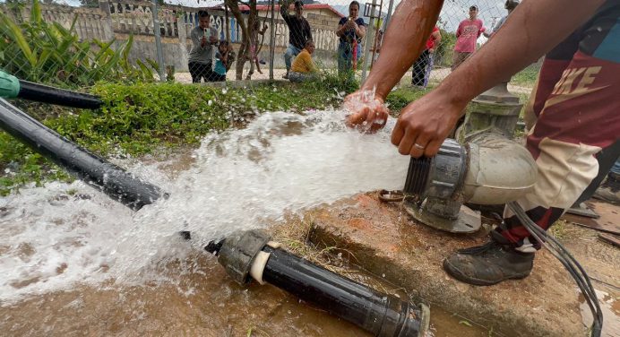 ‎Instalada nueva bomba para optimizar el servicio de agua en Valle Verde de Caripe