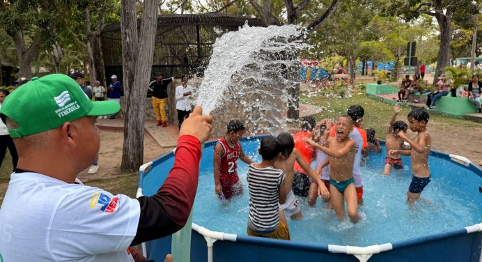 Parque La Guaricha se llenó de alegría con el chapuzón acuático
