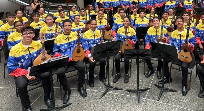 Más de 800 cuatristas tomarán las plazas Bolívar en Monagas