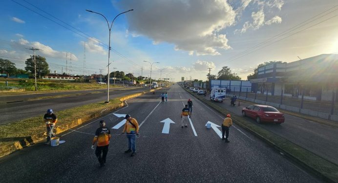Avanza demarcación de la avenida Bella Vista