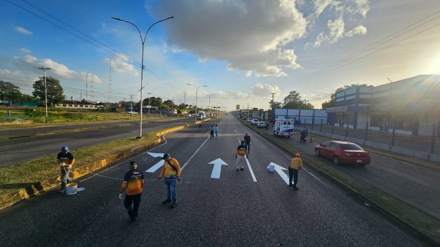 Avanza demarcación de la avenida Bella Vista 1 demarcación