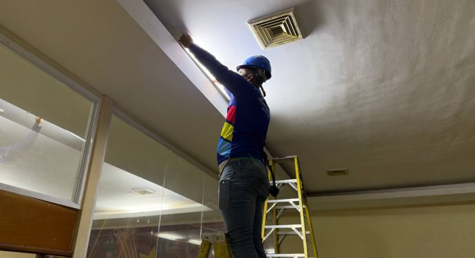 Alcaldía moderniza alumbrado en sede del Sistema Nacional de Orquestas