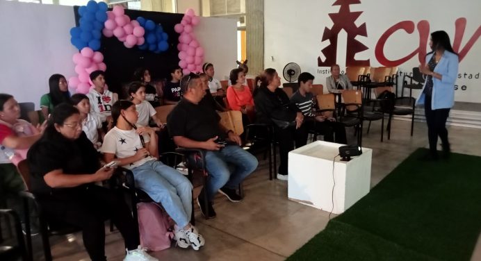 Icum promueve inclusión y neurodiversidad a través de su escuela de Locución