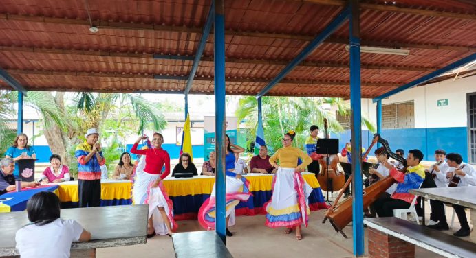 Universidad Ludovico Silva celebra su XIV aniversario formando a profesionales de calidad