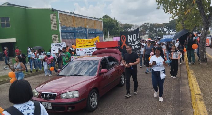 Monagas alzó la voz y rechazó con una marcha el maltrato animal