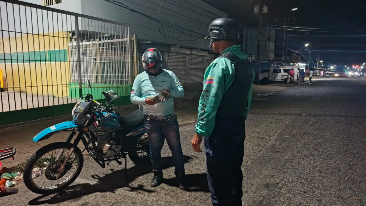 Polimaturín retiene 8 motocicletas y cierra cuatro licorerías en despliegue de seguridad 2 moto2