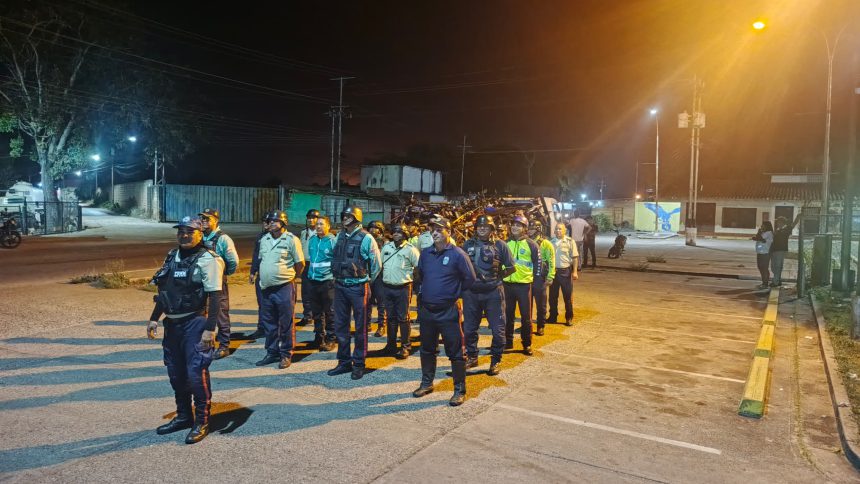 Polimaturín retiene 8 motocicletas y cierra cuatro licorerías en despliegue de seguridad 1 operativo