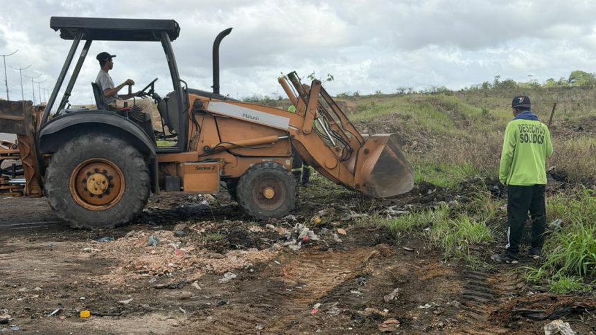 Alcaldía cierra el paso en la avenida Juana La Avanzadora por trabajos de saneamiento 1 paso