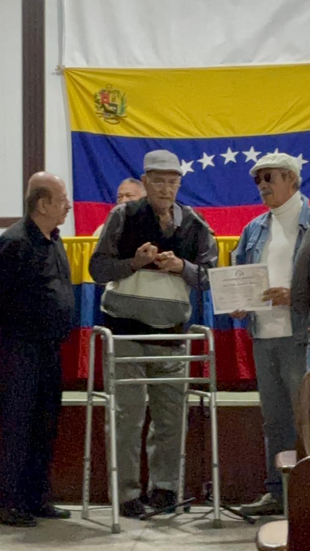 Entregado el VIII Reconocimiento ciudadano en el Colegio de Médicos 11 rec15