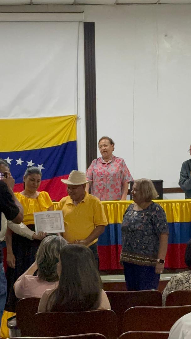 Entregado el VIII Reconocimiento ciudadano en el Colegio de Médicos 5 reconocimiento5