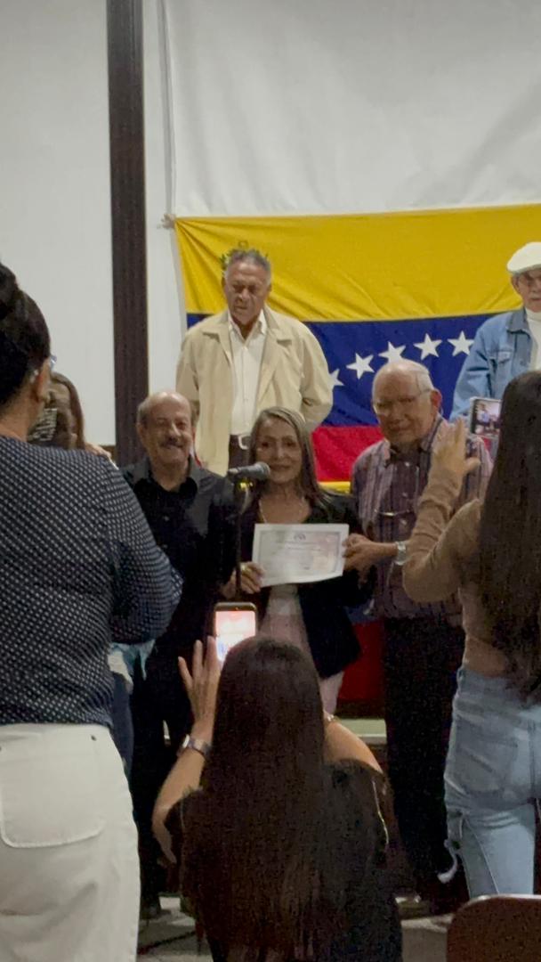 Entregado el VIII Reconocimiento ciudadano en el Colegio de Médicos 6 reconocimiento6