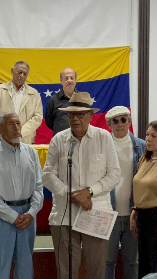 Entregado el VIII Reconocimiento ciudadano en el Colegio de Médicos 7 reconocimiento8