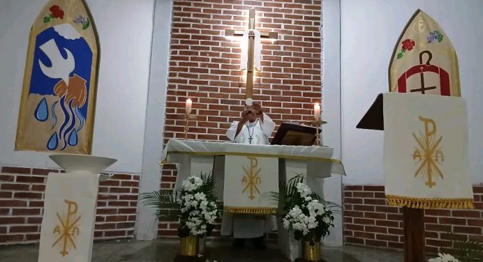 Renace la fe en San Antonio: Iglesia Luterana “El Redentor” reabre puertas con emotiva Semana Santa