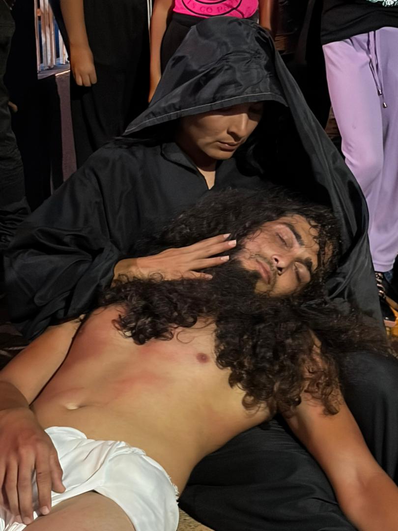 Espíritu de la Semana Santa recorrió calles de Santa Bárbara con el Vía Crucis viviente 3 santa barbara2