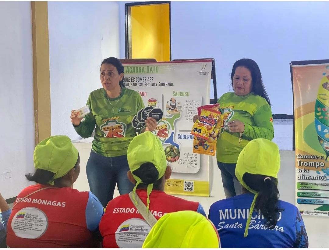 Promueven formación de madres procesadoras en Santa Bárbara de Tapirín 2 santa2