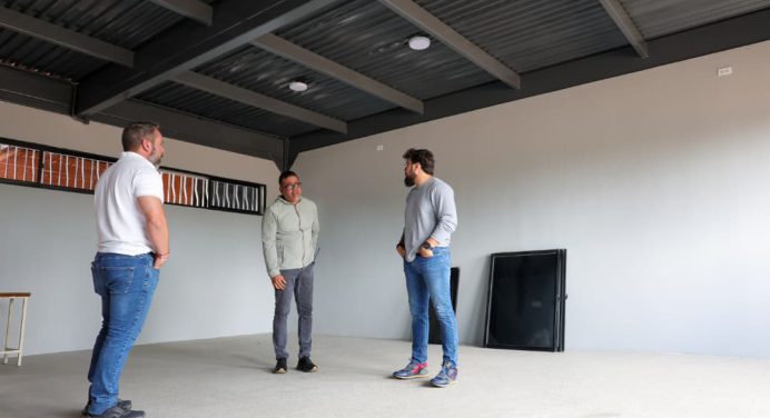 Gobernador Luna inspecciona avance en rehabilitación de la Universidad Simón Rodríguez