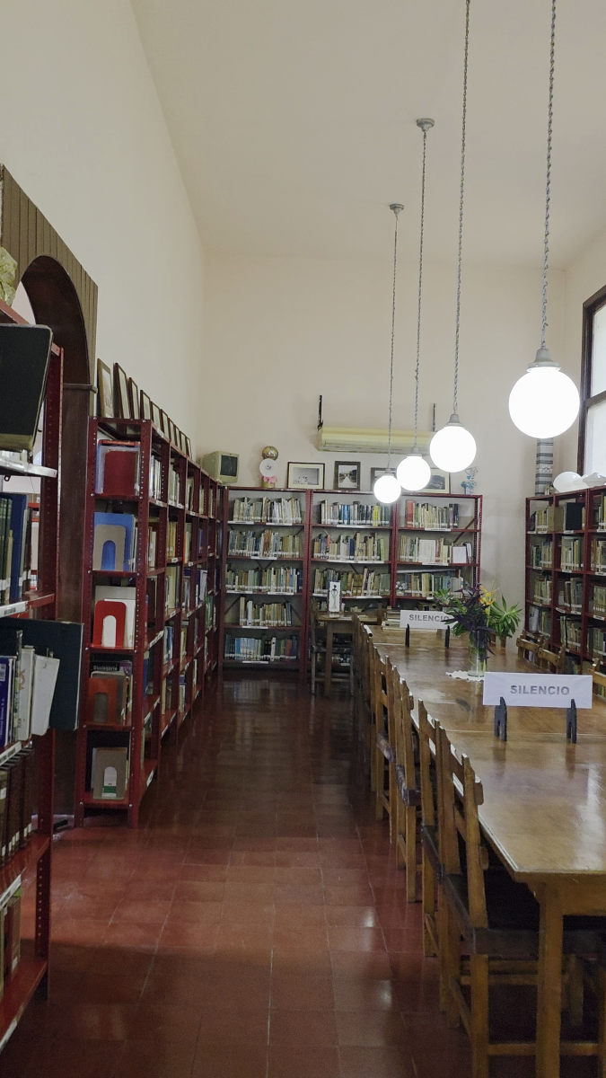 Biblioteca William Henry Phelps: Un faro de luz y conocimiento en San Antonio de Capayacuar 5 Biblioteca William Henry Phelps: Un faro de luz y conocimiento en San Antonio de Capayacuar