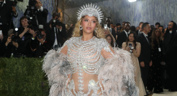 Met Gala recaudó 42 millones de dólares y las joyas de Beyoncé sumaron más
