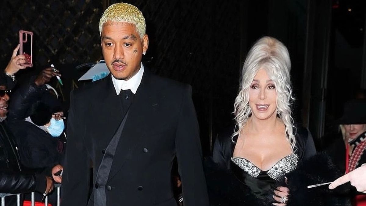 Cher cumple 80 años desafiando el tiempo como gran diva de la cultura pop 2 Dietas ejercicios tratamientos Cher lucir joven como novio