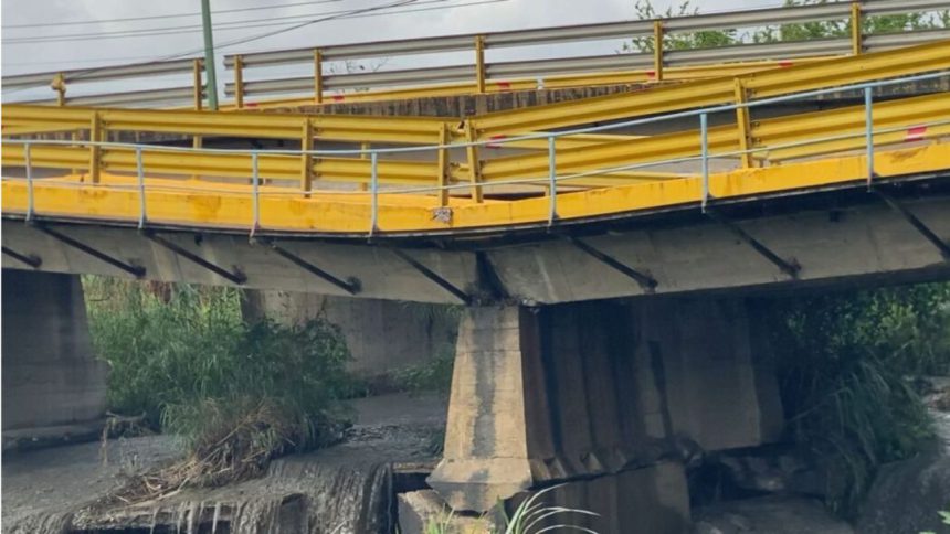 Ejecutan labores en Puente Yacural tras colapso de una de sus bases 1 puente Yacural