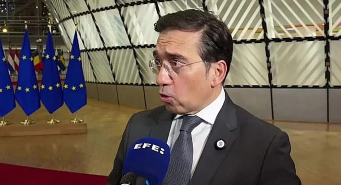 Albares descarta excepciones para el viaje de Delcy Rodríguez a España