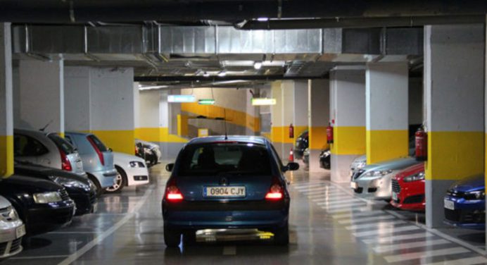 Asamblea Nacional debatirá propuesta para regular tarifas de estacionamientos