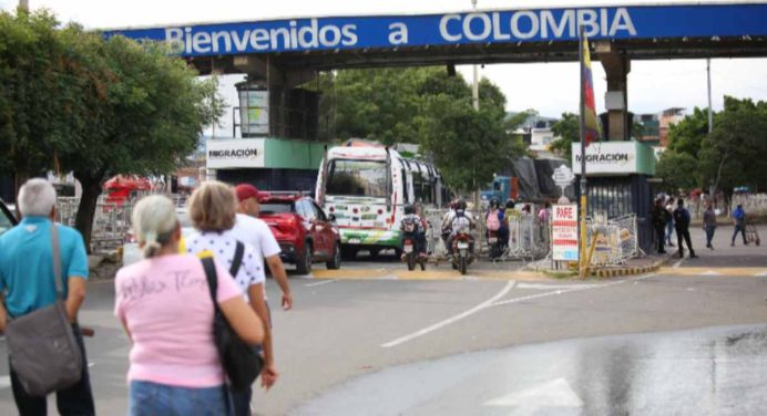 Pasos fronterizos entre Venezuela y Colombia estará cerrado desde hoy hasta este lunes
