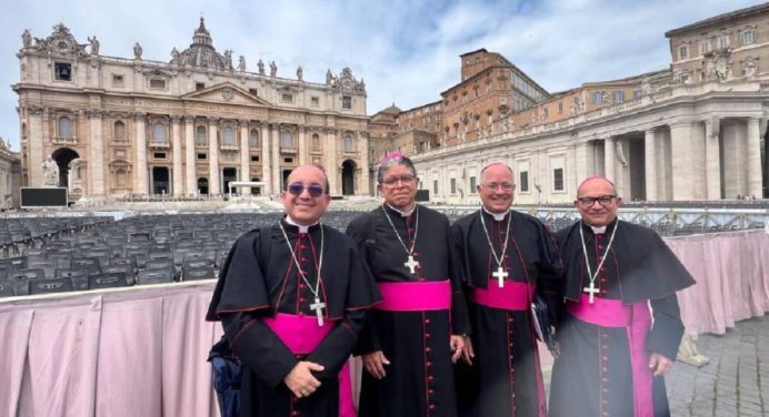 Papa León elevó una oración de esperanza por Venezuela en encuentro con obispos de la CEV